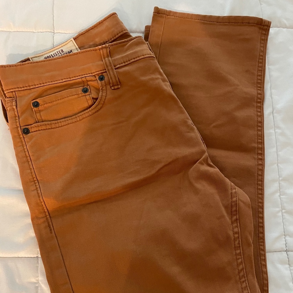 NWOT hollister camel color 31x30